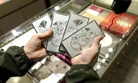 Giá bạc hôm nay 19-3: Thủng mốc 3 triệu đồng/lượng