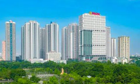 Giá chưa giảm, lãi suất tăng: Người mua nhà nên làm gì?