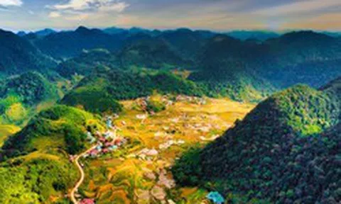 Kêu gọi đầu tư sân golf 18 lỗ ở điểm cao hơn 1.000 m được ví như "Sa Pa giữa lòng xứ Thanh"