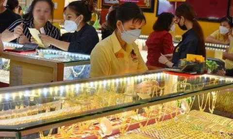 Giá vàng hôm nay, 3-4: Biến động mạnh trước kỳ nghỉ Lễ Phục Sinh