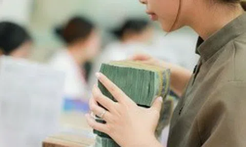 Một ngân hàng niêm yết lãi suất huy động 10%/năm