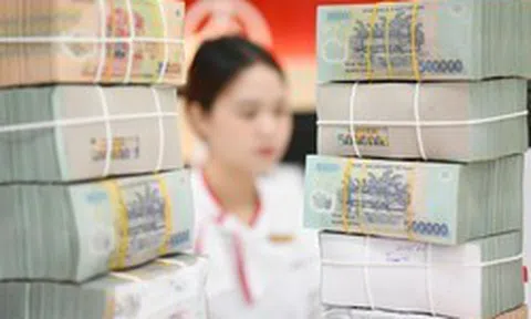 Lãi suất liên ngân hàng lại tăng mạnh