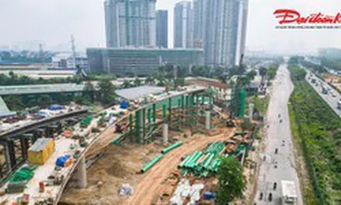 Nút giao 2.400 tỷ đồng trên Đại lộ Thăng Long dần hiện rõ hình hài