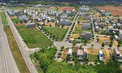 Thị trường nhà đất ngoại thành giảm giá cục bộ do cắt lỗ