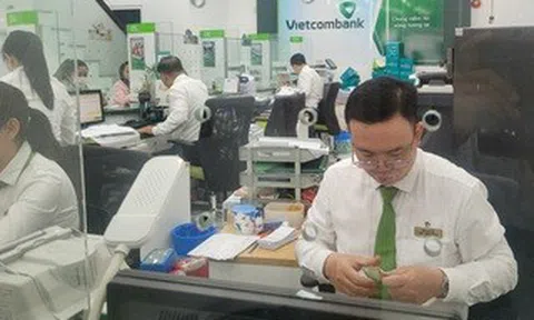 Ngân hàng đồng loạt hạ lãi suất