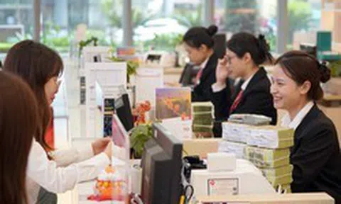 Sếp ngân hàng nêu dự báo về lãi suất sau động thái của loạt ngân hàng