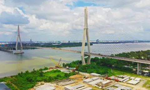 Khối bê tông từ độ cao hàng chục mét đổ sập hoàn toàn, nhưng Việt Nam vẫn thành công đưa công trình hơn 340 triệu USD về đích và lập kỷ lục Đông Nam Á