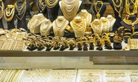 Thuế thu hồi công văn đề nghị tiệm vàng cung cấp tài khoản của nhân viên