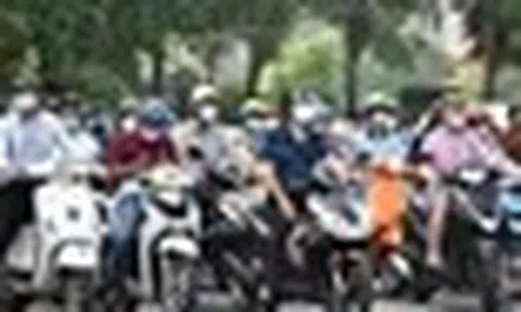 Hà Nội: Mức hỗ trợ 5 triệu đồng chuyển đổi xe xăng sang xe điện còn thấp