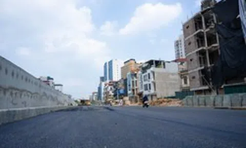 Hà Nội: Diện mạo bất ngờ trên tuyến vành đai 1 Hoàng Cầu - Voi Phục những ngày đầu tháng 6