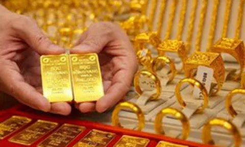 Giá vàng hôm nay 6/6: Lao dốc thẳng đứng, 'bốc hơi' gần 140 USD/ounce