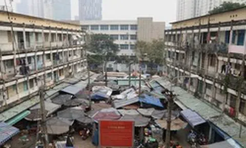 Phó Bí thư Thành ủy TPHCM yêu cầu tăng tốc cải tạo chung cư cũ