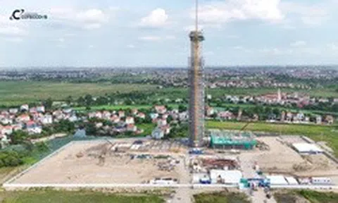 Tòa tháp cao 127m vừa được cất nóc tại, đại dự án hàng không 196.000 tỷ đồng của Masterise tiến thêm cột mốc mới