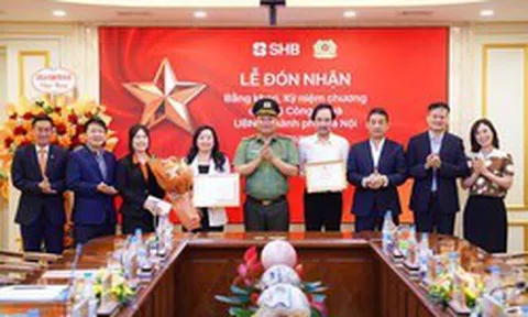 Bộ Công an tặng bằng khen cho SHB
