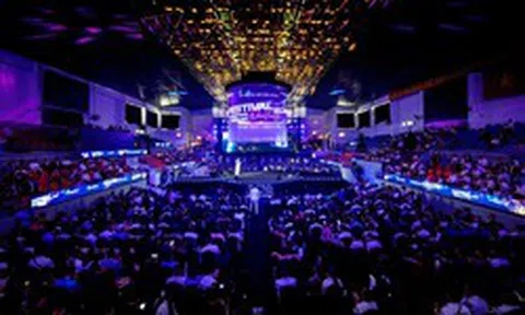 Bùng nổ ra mắt Festival Island, hé mở tương lai một "Downtown không ngủ" của Nha Trang