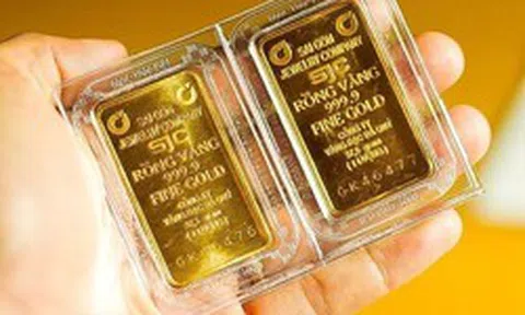 Giá vàng hôm nay 17/6 vẫn tăng mạnh, chuyên gia dự đoán "ngưỡng cửa" quyết định để phi mã