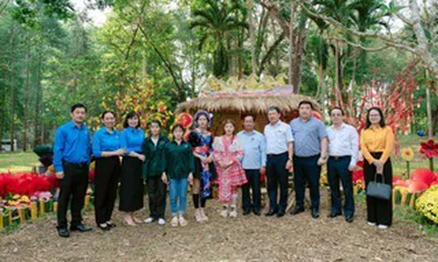 Từ miền núi phía Bắc đến vườn cây Cao su Đồng Nai: Hành trình đổi đời của nữ công nhân
