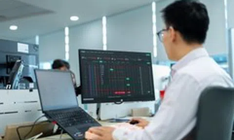 Kiếm lời từ chứng khoán nửa cuối năm: Hãy nhìn xa hơn VN-Index, là nhìn đi đâu?