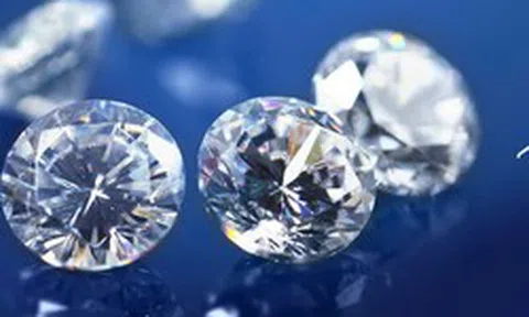 PNJ đang mua, đổi kim cương của khách hàng thế nào?