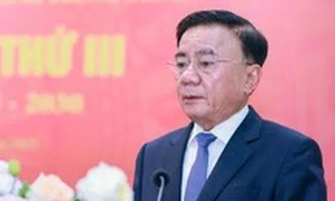 Bộ Chính trị: Nghiên cứu cơ chế quần chúng ưu tú tham gia một số hoạt động sinh hoạt Đảng định kỳ