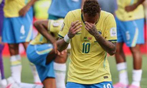 Neymar nghẹn ngào: 'Tôi đã cố gắng, giờ thì kết thúc'