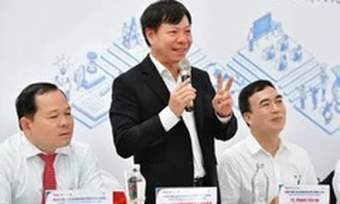 Nhiều trường đổi cách xét tuyển, khó đoán điểm chuẩn, nên đối sánh ra sao?
