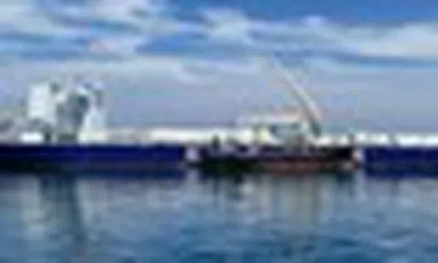 Trung Quốc vận hành tàu 100.000 tấn lênh đênh ngoài biển hơn 6 tháng, tiên phong làm một điều đầu tiên trên thế giới