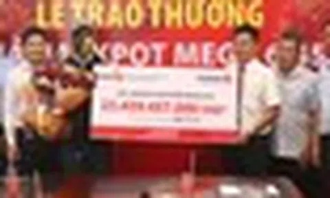 Đang uống cà phê thì phát hiện trúng Jackpot hơn 23 tỷ đồng