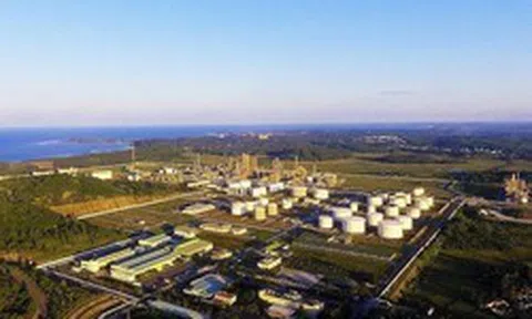 Vì sao Tổ hợp LNG Dung Quất 150 triệu USD của đại gia xăng dầu Lê Văn Tám bị vướng?
