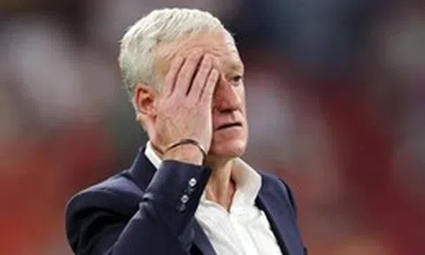 HLV Deschamps: Trọng tài đủ đẳng cấp chưa?