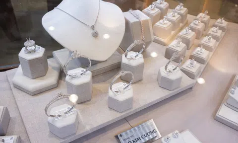 Lại tháo chạy khỏi cổ phiếu PNJ sau khi loạt chủ tiệm vàng bị khởi tố