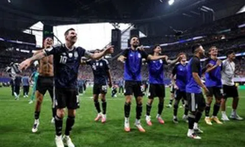 Cổ động viên thế giới thán phục tuyển Argentina và Messi