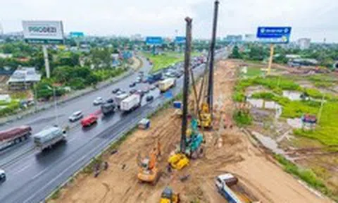 Ký hợp đồng tín dụng hơn 27.000 tỉ đồng để mở rộng cao tốc TP.HCM - Trung Lương - Mỹ Thuận