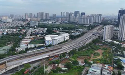 Chờ đến 2027 mới hoàn thành, nhưng nút giao An Phú sẽ có thêm nhánh cầu vượt thông xe cuối tháng 7