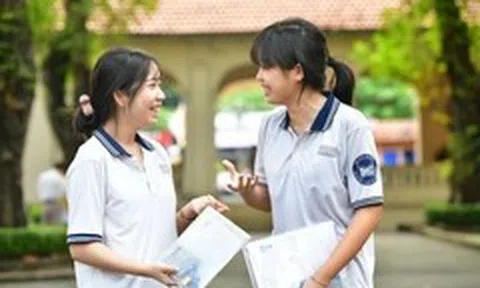 Tách hay nhập kỳ thi: Quyết định phải dựa trên dữ liệu