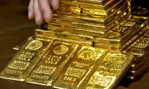 Giá vàng chiều nay (27/7): Đứng yên trên tầm cao