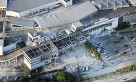 NÓNG: Nổ tại siêu thị Aeon Nhật Bản sau trận động đất 7,1 độ, nhiều người thiệt mạng