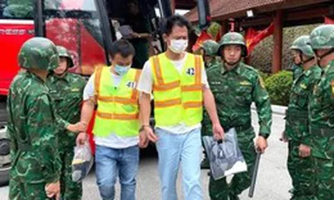 Trục xuất 76 người Trung Quốc ở TP.HCM vi phạm pháp luật