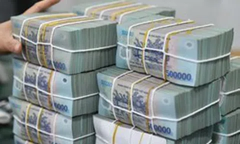 Ngân hàng ồ ạt huy động chứng chỉ tiền gửi: Có nơi tăng gấp đôi trong 6 tháng