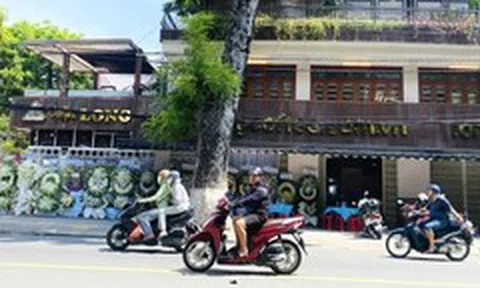Cà phê Long, ghế đẩu và hương cà phê thơm một góc phố Đà Nẵng