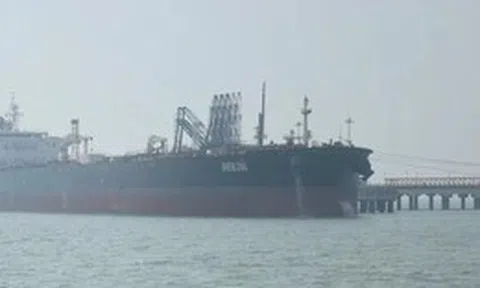 Iran bác đề xuất của Oman, muốn kiểm soát phần lớn hoạt động lưu thông qua Hormuz