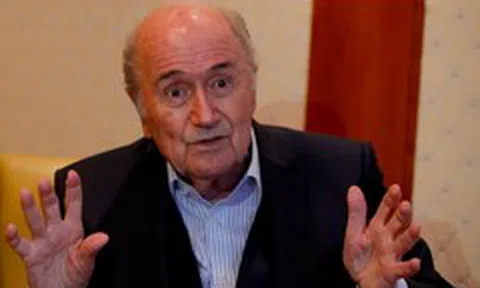 Cựu chủ tịch FIFA Sepp Blatter chỉ trích Infantino