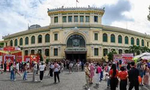 Một ngày trải nghiệm Techcombank OneU tại Bưu điện TP. Hồ Chí Minh