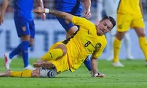 CĐV Malaysia chưa ngừng chỉ trích 'nhập tịch cho cố rồi không ai ghi bàn vào lưới Thái Lan'