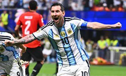 Argentina tuyên bố ủng hộ FIFA và ông Infantino