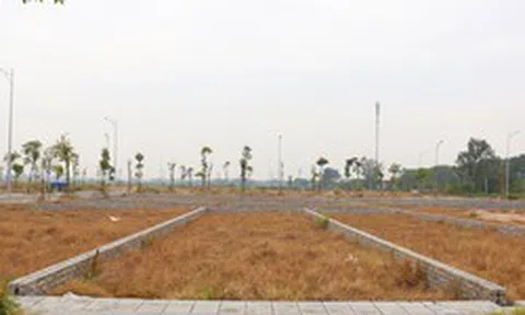 Đất đấu giá Hà Nội: Qua thời “sóng” giá