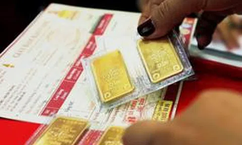 Giá vàng hôm nay 8/8 đột ngột tăng dựng đứng, nguyên nhân một phần do báo cáo từ Mỹ