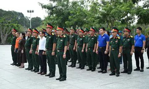 Long Châu nối dài hành trình tri ân tại vùng đảo tiền tiêu thiêng liêng Côn Đảo