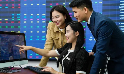 VN-Index nhắm mốc 1.900 điểm, dòng tiền đang đổ về đâu?