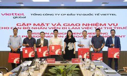 32 cán bộ Viettel được điều động đi nửa vòng trái đất triển khai dự án 560 triệu USD trong 20 năm